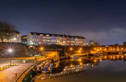 Find Trans singles in Bristol