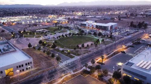 Surprise – Trans women dating